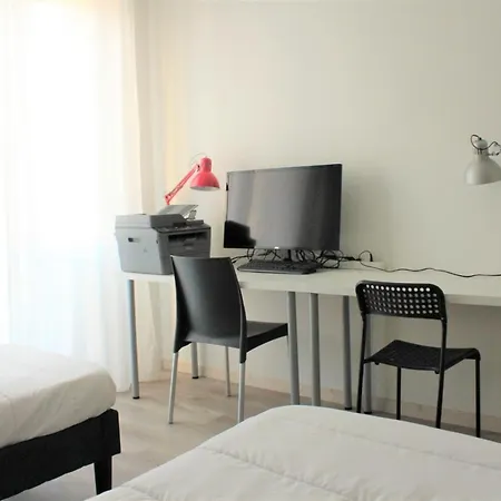2Bedrooms 4Beds Minimum 3 Days -Thetechflat- Red Metro Sesto Marelli San Babila Duomo Fiera - For Professionals And Remote Workers 32Inch Monitor And Desks - No City Tax Requird -Dishwasher Sesto San Giovanni Exterior foto